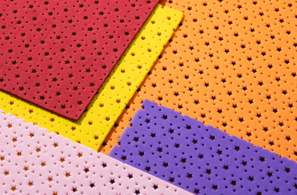 Como Tapetes Antifadiga Aumentam Conforto e Produtividade no Ambiente de Trabalho