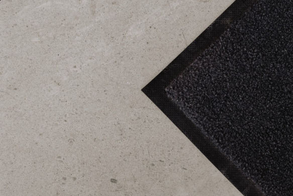 Vantagens do Tapete Antifadiga para Aumentar Conforto e Produtividade no Ambiente de Trabalho